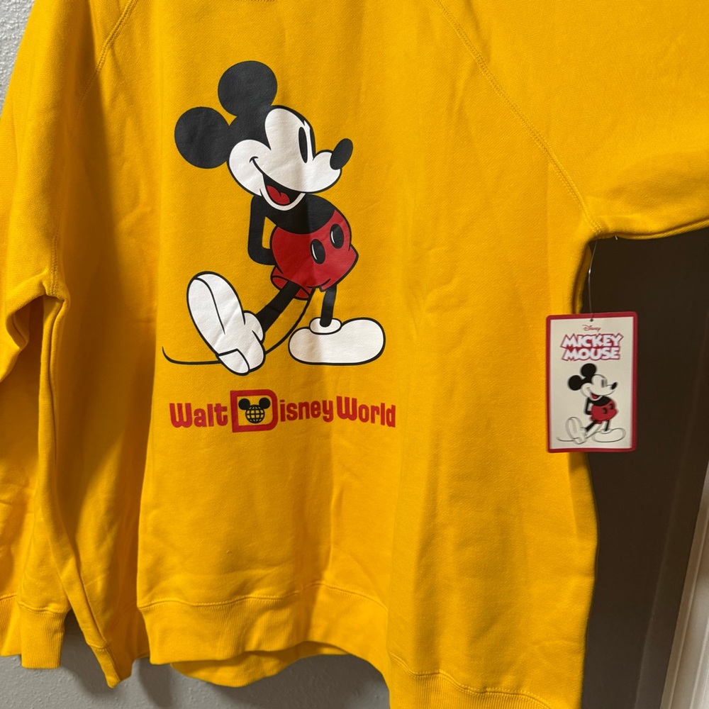 Disney Micky Mouse Crew Neck Sweatshirt Micky Mouse Graphic Yellow Size 3XL NWT - Picture 2 of 5